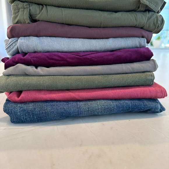 Banana Republic HIGH-RISE SKINNY VELVET PANT (30L) - Picture 3 of 3